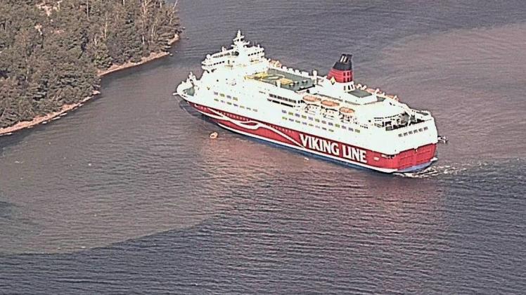 Das Kreuzfahrtschiff "Amorella" von Viking Line lief bei Langnäs auf Aland in den finnischen Schären auf Grund. Das Kreuzfahrtschiff "Amorella" von Viking Line lief bei Langnäs auf Aland in den finnischen Schären auf Grund.