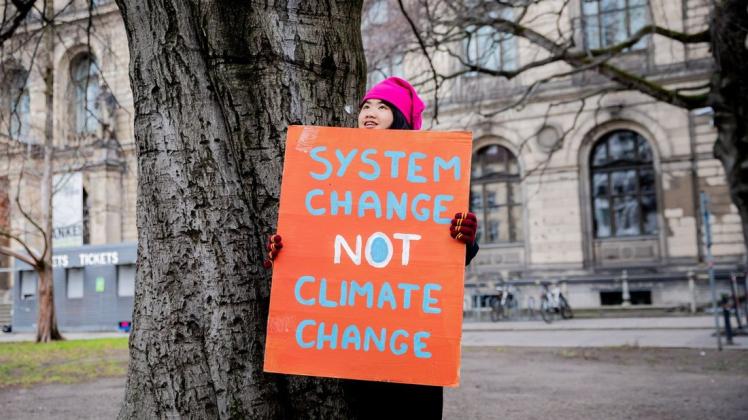 Diese Klimaktivistin fordert einen Systemwandel, statt dem Klimawandel.