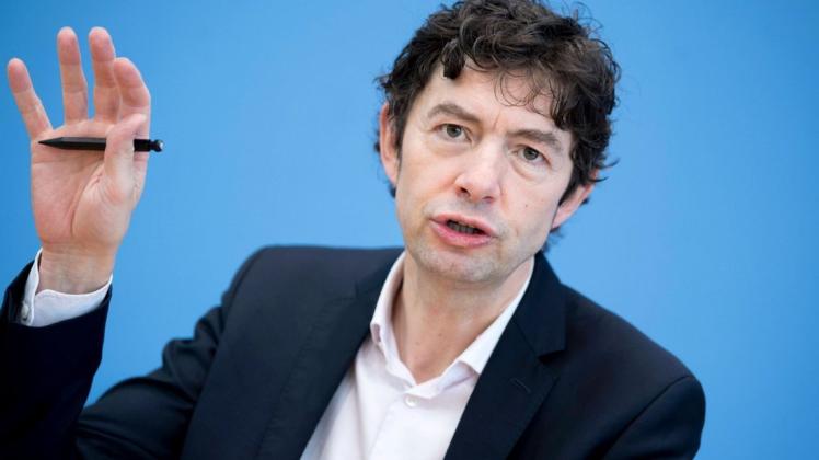 Virologe Christian Drosten von der Berliner Charité sieht Chancen, eine zweite tödliche Infektionswelle durch das Coronavirus in Deutschland abzuwenden. Virologe Christian Drosten von der Berliner Charité sieht Chancen, eine zweite tödliche Infektionswelle durch das Coronavirus in Deutschland abzuwenden.