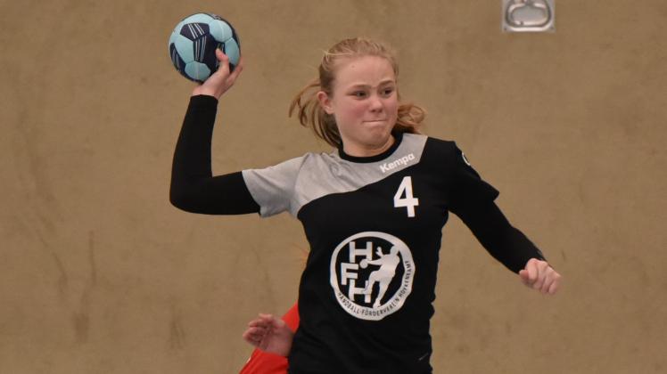 Setzten sich durch: Die C-Jugend-Handballerinnen um Larissa Goyert gewannen das Oberligaspiel beim MTV Rosdorf souverän.