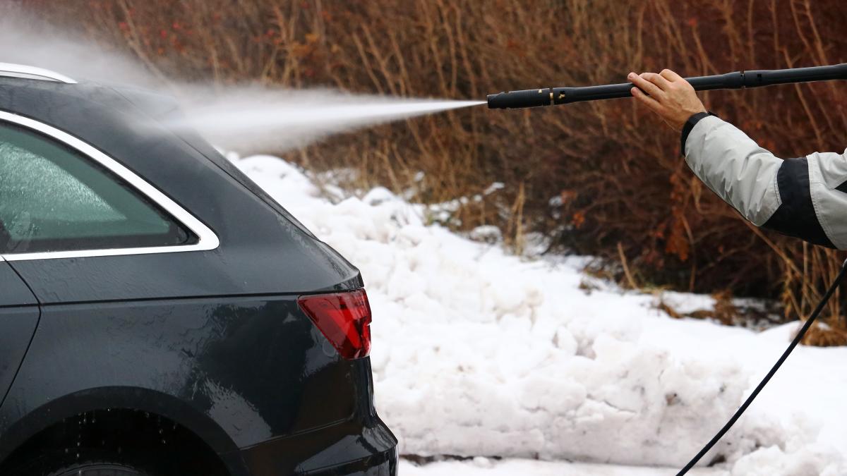 Autowsche Im Winter
