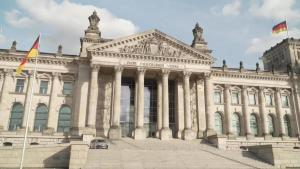 Bundestag debattiert erstmals ausführlich über Impfpflicht