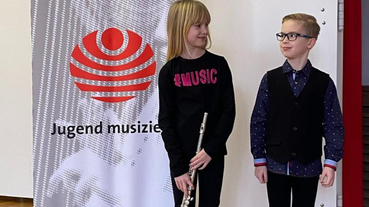 Obwohl sie nicht oft miteinander üben konnten, schnitten Annika Wendt und Elias Burchard sehr erfolgreich beim Wettbewerb Jugend musiziert ab.