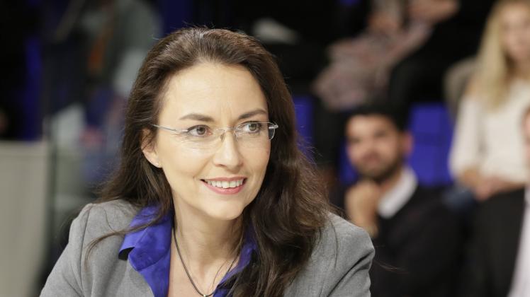 Sie soll neue DGG-Vorsitzende werden: die ehemalige SPD-Generalsekretärin Yasmin Fahimi. Sie soll neue DGB-Vorsitzende werden: die ehemalige SPD-Generalsekretärin Yasmin Fahimi.