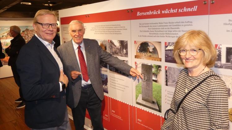 800 Jahre Bersenbrücker Geschichte: Die Ausstellung, die das Stadtjubiläum begleitet, haben Gerhard Schulze, Franz Buitmann und Elisabeth Middelschulte (von links) zusammengestellt.