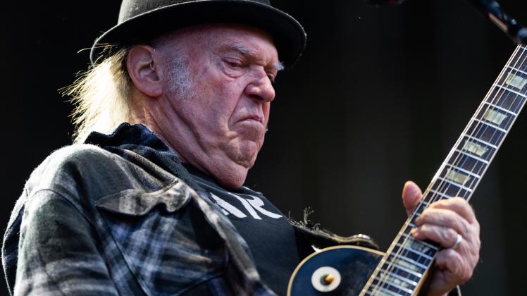 Tourauftakt Neil Young in Dresden
