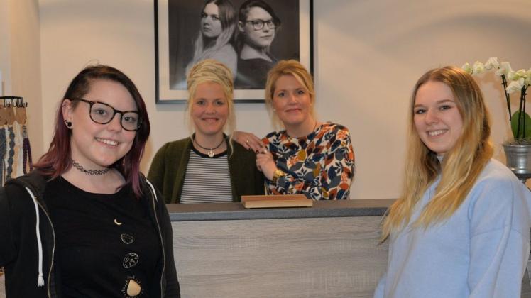 Die Kleinstadt-Heldinnen hinter dem Projekt sind Therese Kietzmann, Steffi Pulz-Debler, Jana Haak und Lisa Massow (v. l.).