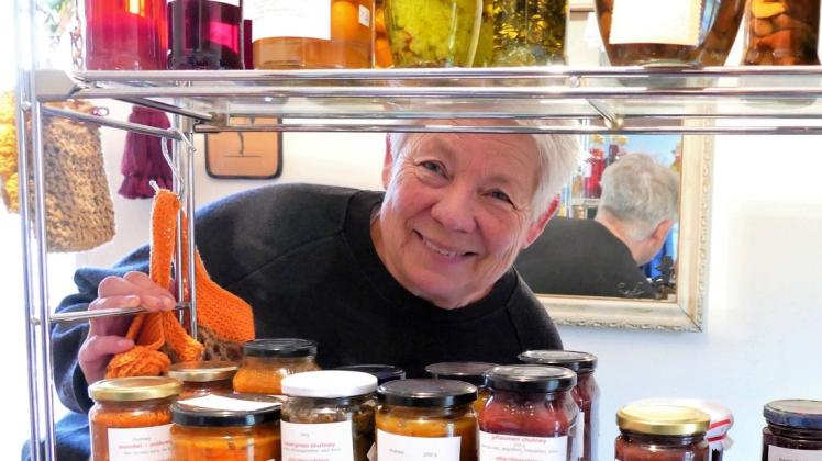 Carmen Marion Borchers bedauert sehr, dass es in Dömitz keinen Wochenmarkt gibt. Carmen Marion Borchers bedauert sehr, dass es in Dömitz keinen Wochenmarkt gibt.