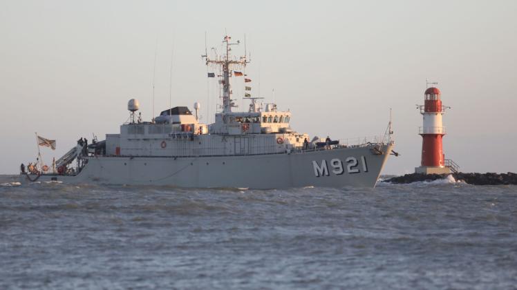 Maritimer Nato-Verband in Warnemünde eingelaufen