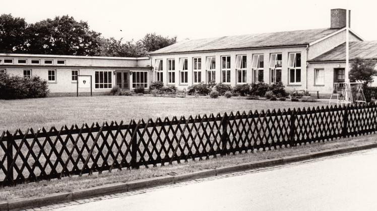 Die amerikanische Schule an der Delmodstraße im Jahr 1970.