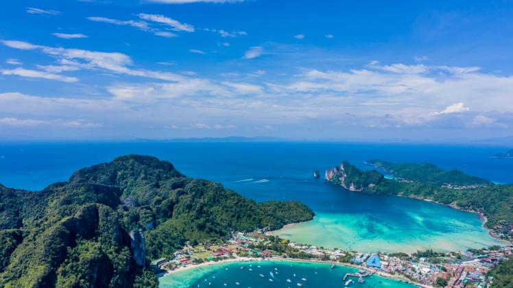 Bei sommerlichen Temperaturen in Thailand kann man dem tristen Winterwinter in Deutschland entkommen.