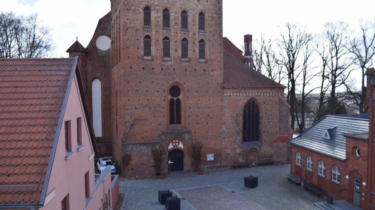 Das Friedensgebet am ersten Mittwoch im Monat findet dieses Mal in der Stadtkirche Sternberg statt.