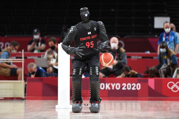 Der Basketball-Roboter spielte aber außer Konkurrenz und konnte keine Medaillen gewinnen. Der Basketball-Roboter spielte aber außer Konkurrenz und konnte keine Medaillen gewinnen.