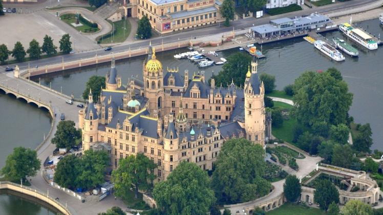 Das Schweriner Schloss ist Kern des Residenzensembles, zu dem rund 50 Gebäude und Parkanlagen gehören.