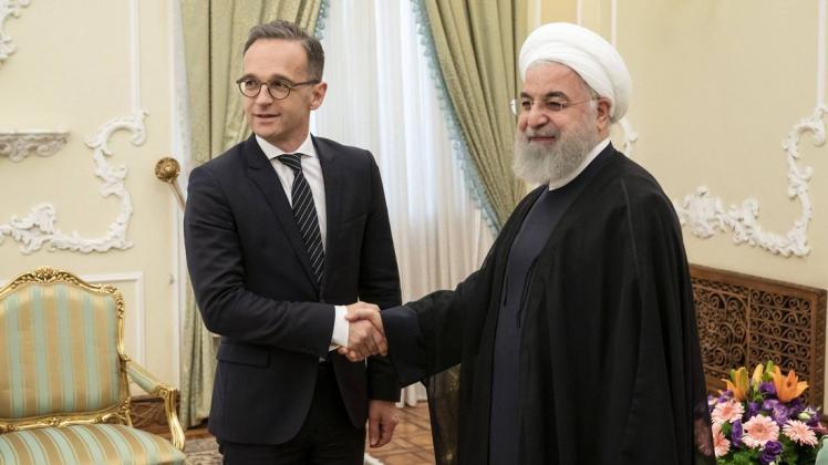 Retten, was zu retten ist: Außenminister Heiko Maas trifft Irans Präsident Hassan Rohani in Teheran. Foto: Thomas Koehler/photothek/imago images