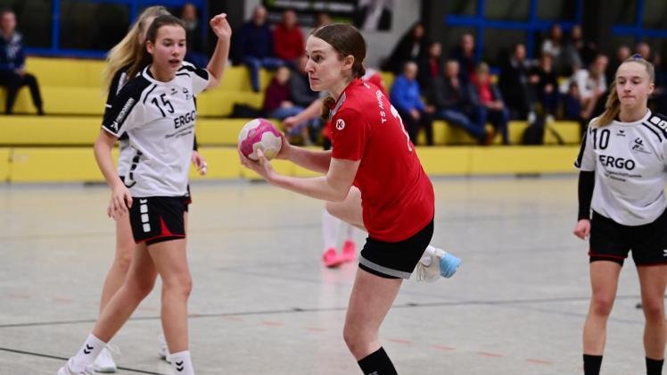 Hat Chancen auf das Nationalteam: Line Pickert, die für die C-Jugend der TS Hoykenkamp in der Handball-Oberliga spielt.