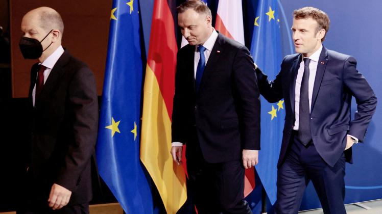 Scholz empfängt Macron und Duda