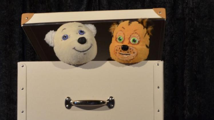 Lars, der Eisbär, und der kleine Tiger spielen am Sonntag die Hauptrollen beim Kindertheater in Dömitz.