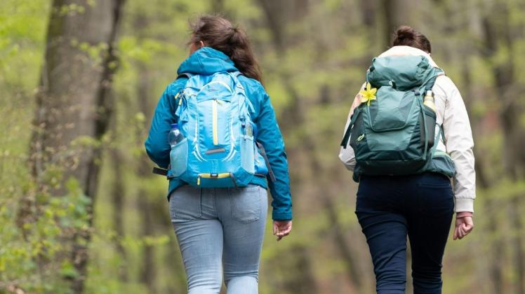 Gut ausgerüstete Wanderer sollen sich bald auch auf den zehn neu entstehenden Routen in der Gemeinde Amt Neuhaus tummeln.