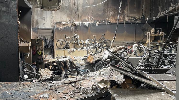 Das Feuer bei Krone hat die Werkstatt mitsamt Werkzeug, Technik und vielen Fahrrädern komplett zerstört.