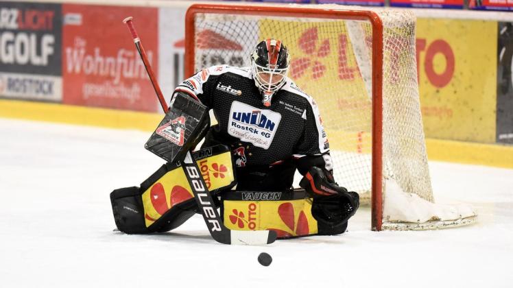 Auf die Abwehr inklusive Torhüter – hier Lucas Di Berardo – wird es am Freitag gegen die Hannover Scorpions und am Sonntag in Erfurt ganz besonders ankommen für die Piranhas. Auf die Abwehr inklusive Torhüter – hier Lucas Di Berardo – wird es am Freitag gegen die Hannover Scorpions und am Sonntag in Erfurt ganz besonders ankommen für die Piranhas.