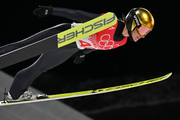 „Ich bin mega, mega glücklich und dankbar.“ So freute sich die Skispringerin Katharina Althaus am Wochenende bei den Olympischen Winterspielen in China. Denn sie hatte eine Silbermedaille gewonnen, obwohl der Wind ihren Sprung von der Schanze störte. Sonst hätte es vielleicht sogar für Gold gereicht. 