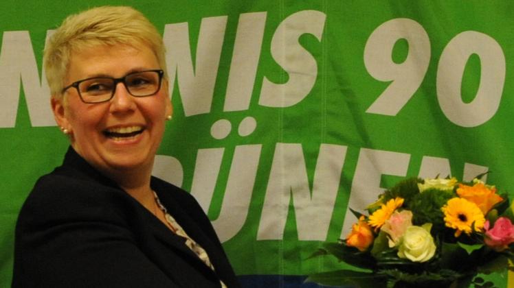 Prima Stimmung: Sandra Weigand (Mitte) kandidiert für die Grünen im Wahlkreis Bersenbrück für den Landtag. Beate Heuberger (rechts) und Verena Kastner gratulieren.