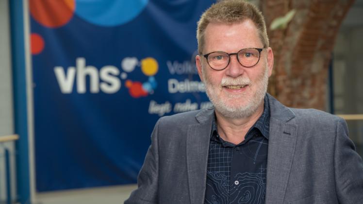 Jürgen Beckstette ist Geschäftsführer der Volkshochschule Delmenhorst, die ihr Bildungsangebot wegen Corona zum Teil völlig neu ausgerichtet hat.