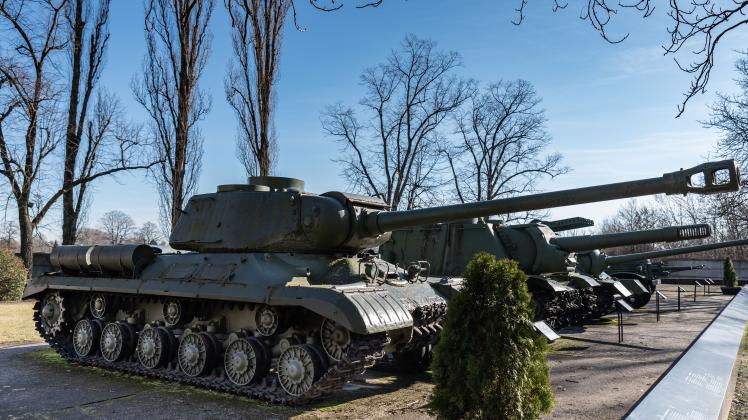 Martialisches Erbe: Das Kriegsgerät der Roten Armee im Deutsch-Russischen Museums in Karlshorst bekommt durch den Krieg in der Ukraine einen beklemmenden Charakter.