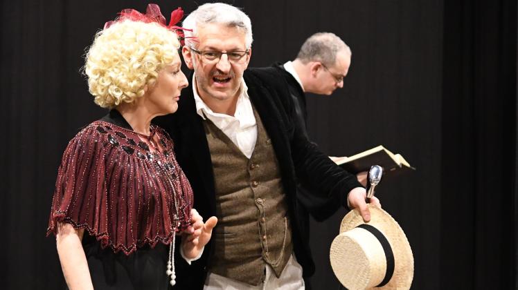 Theaterwerkstatt Quakenbrück; „Der Gockel“ mit Alli Schröder und Erol Yilmaz