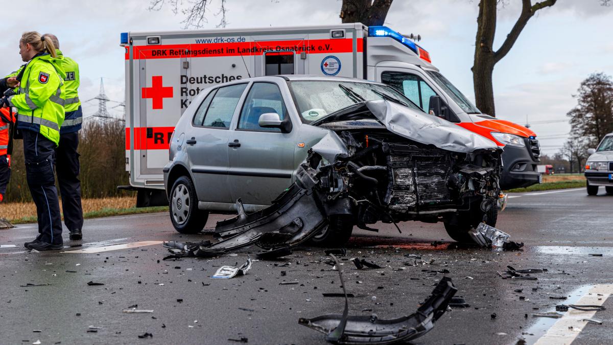 Auto bersehen 57 J hrige Verursacht Verkehrsunfall In Bohmte NOZ
