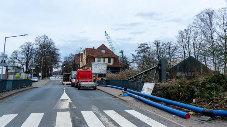 Reparaturen an Wasserleitung an der Römereschstraße in Osnabrück laufen