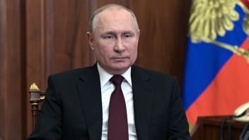 Wladimir Putin hat die Ukraine in seiner TV-Ansprache als „Marionetten-Regime“ der USA bezeichnet.