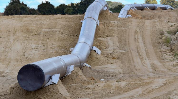 Baustelle der Eugal-Pipeline nahe Strausberg in Brandenburg. Eugal steht für Europäische Gasanbindungsleitung.