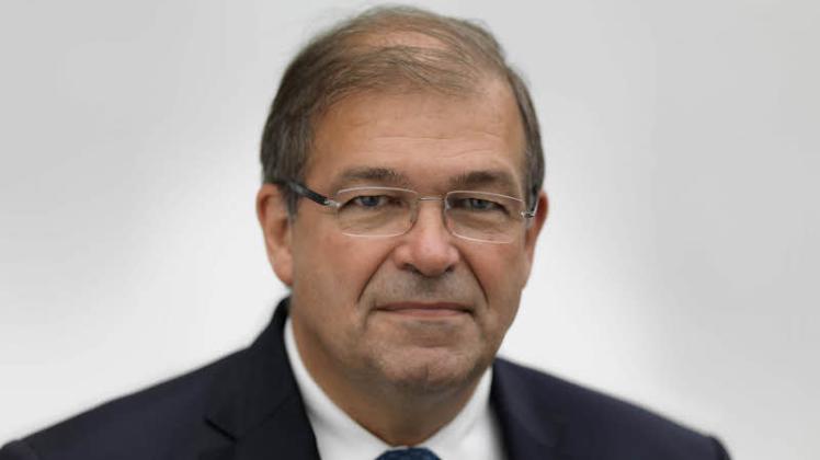 Die Juso-Hochschulgruppe fordert Prof. Wolfgang Scharecks Rücktritt. Die Juso-Hochschulgruppe fordert Prof. Wolfgang Scharecks Rücktritt.