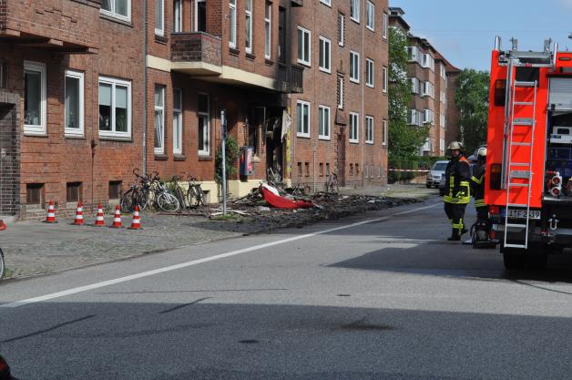 Nach dem Brand in der Kieler Feldstraße sind alle Wohnungen unbewohnbar.