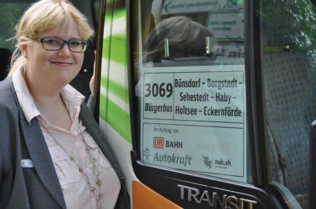 Linie 3069: Susanne Guth begleitete den Arbeitskreis Mobilität, der den Bürgerbus ins Rollen brachte. Linie 3069: Susanne Guth begleitete den Arbeitskreis Mobilität, der den Bürgerbus ins Rollen brachte.
