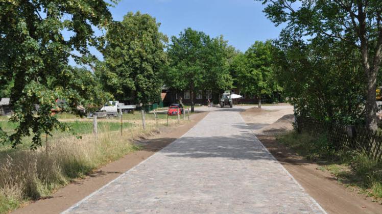 Alte Pflasterstraße neu gemacht SVZ