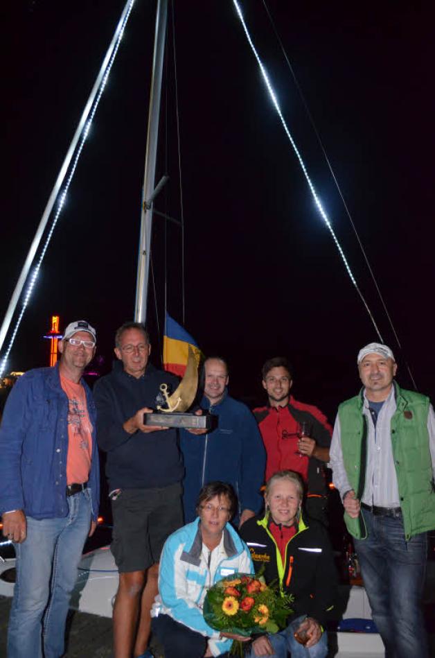 Das Bootskorso-Siegerboot der Familie Büttner