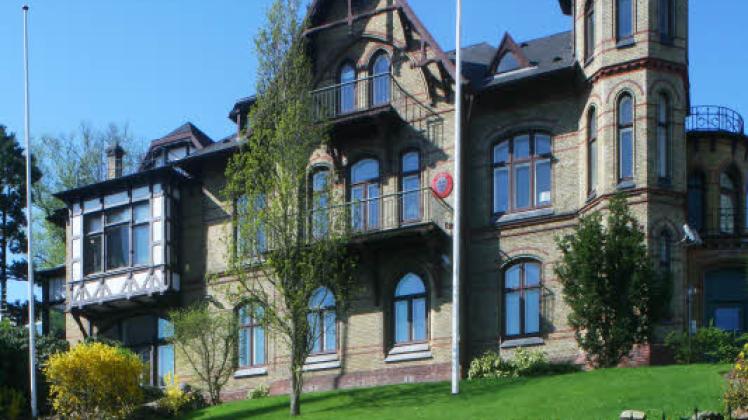 Einst Villa Schöneck, heute das Dänische Generalkonsulat am Nordergraben.