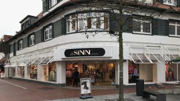 Lookenstraße 17 in Lingen: Die Modekette „Das macht Sinn“ wird von dort aus in das ehemalige Brackmann-Kaufhaus ziehen, wenn die Sanierungsarbeiten dort beendet sind.