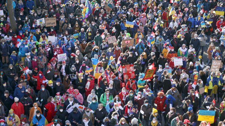 Rosenmontag - Friedensdemonstration in Köln