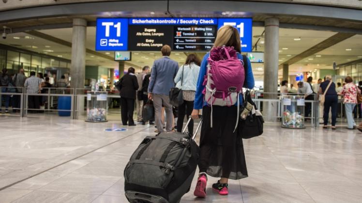 Schneller durch die Sicherheitsschleuse: Datananalysen am Stuttgarter Flughafen regeln den Verkehrsfluss der Reisenden