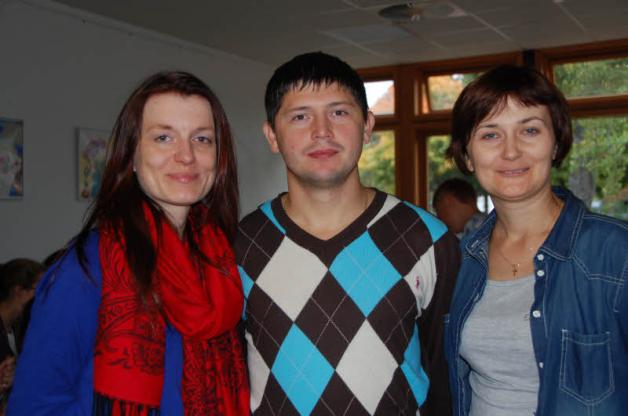 Haben den Schüleraustausch initiiert: Kateryna Kharytych von der Jungmannschule und ihre ukrainischen Kollegen Andrij Dudchak und Lilia Petrenko (v.l.).