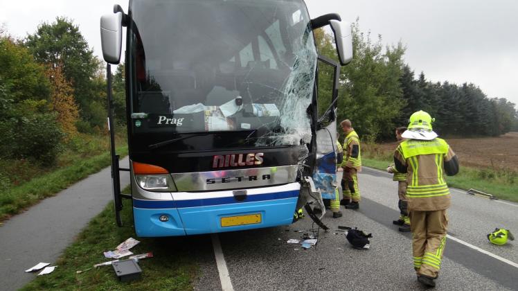 Der Reisebus war auf dem Weg nach Prag, als der Unfall passierte.