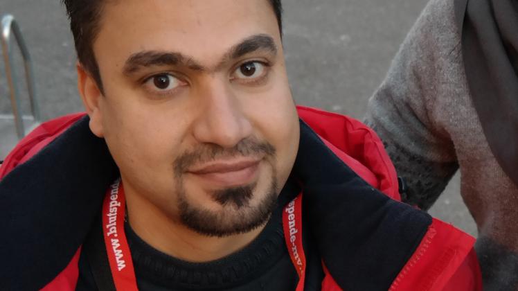 Dolmetscher und Flüchtlingshelfer: Hussein Al-Kinani kam mit seiner Familie erst vor sechs Jahren nach Deutschland und will nun mit seiner Erfahrung den Ankommenden helfen.