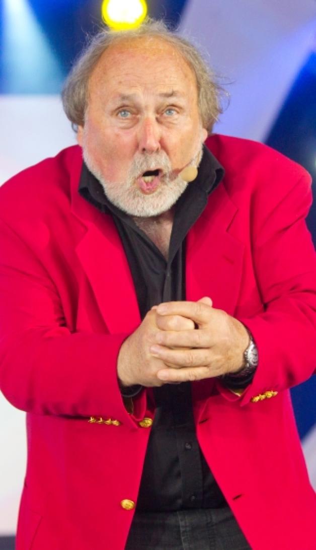 Kabarettist Hans Scheibner fragt: „Wer nimmt Opa?“ Kabarettist Hans Scheibner fragt: „Wer nimmt Opa?“