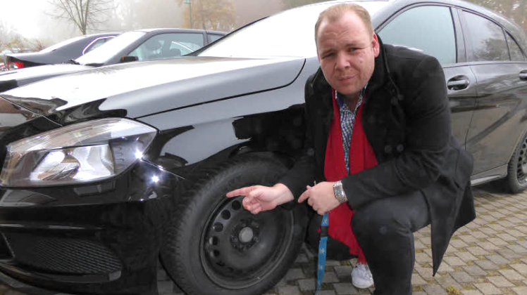 Alle vier Reifen an seinem Auto haben die oder der Unbekannte(n) André Bernowitz platt gemacht. Nun musste der 33-Jährige über 450 Euro für neue bezahlen. 