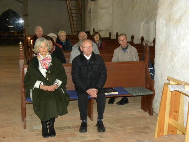 Mitglieder des Fördervereins „Historische Orgel zu Ruchow“ genossen die Einspielprobe.