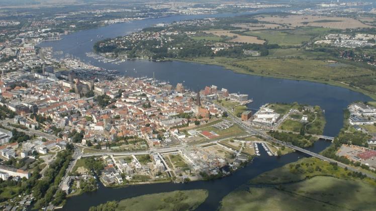 Neu geschaffene Wohngebiete wie das Petriviertel in Rostock sind sehr gefragt.